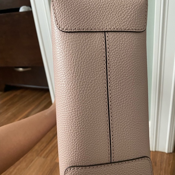 Michael Kors Pebbled Leather Crossbody Bag ( Pink Blush Color) - Picture 10 of 10